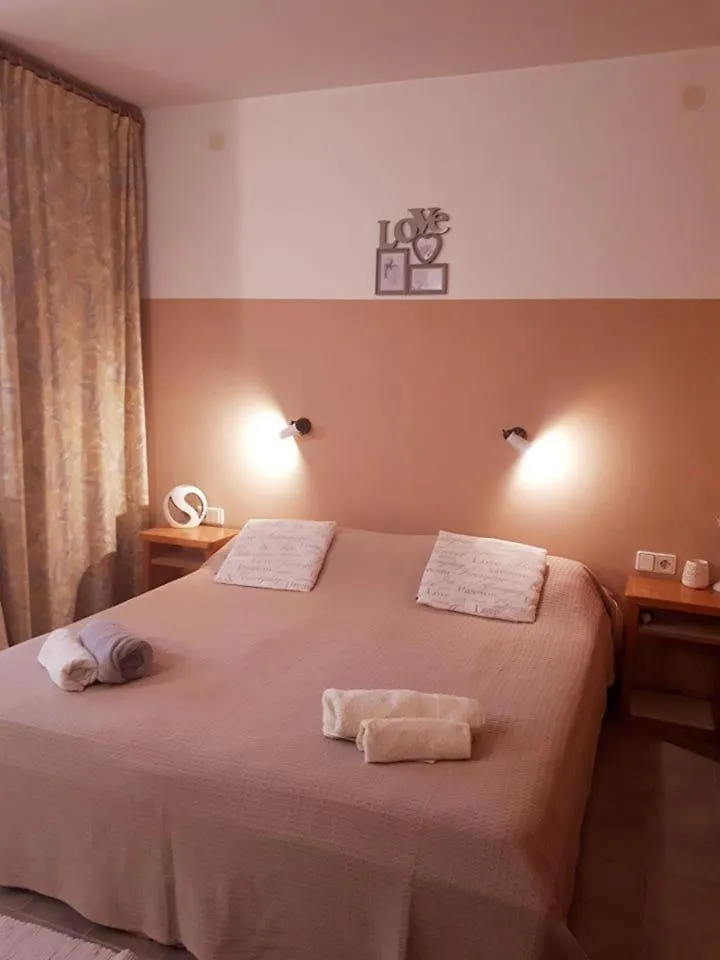 Apartment House Kate Budget Studio Rovinj