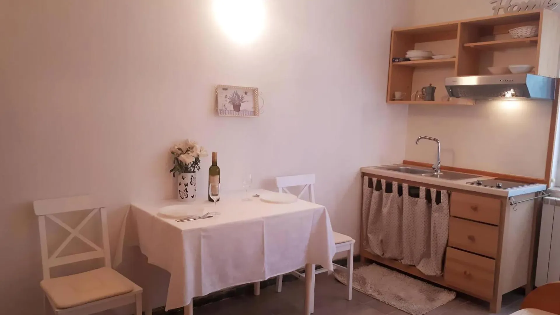 Apartment House Kate Budget Studio Rovinj